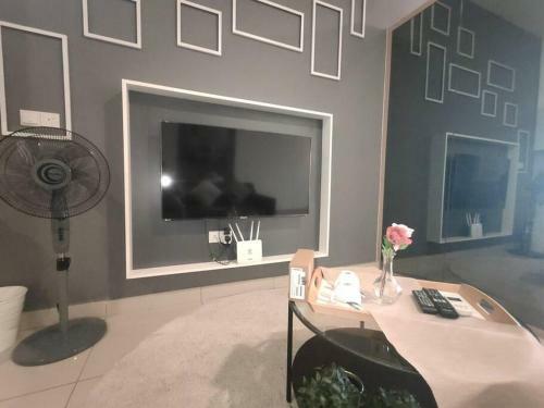 Apartamento #n.b.s#new Unit Offer?twin Galaxy 5 Star Condo?infinity Pool??bandar Jb?