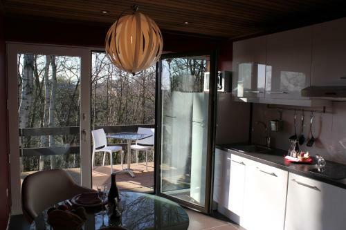 Green Hill Apartment