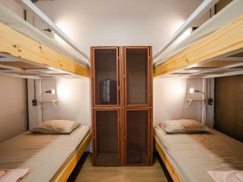 Hybrit Hostel&cafe