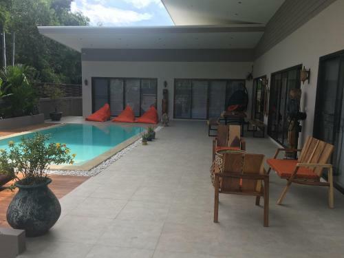 Koh Samui Villa Baan Om Lia