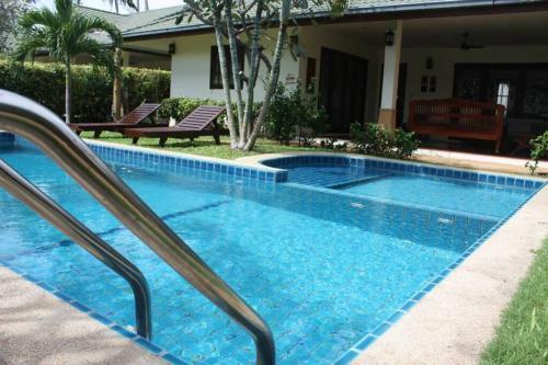 4 Bedroom 5 Palms Villa - 20 Seconds Walk To Beach