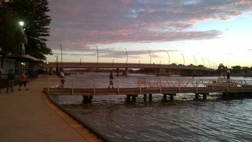 Apartamento Mandurah Central Estuary Waters Edge Townhouse