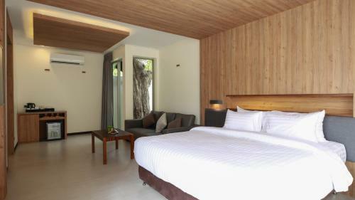 Hotel De Chaochom Hua Hin
