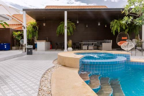 ???????????????? ?????? Art Gallery Pool Villa