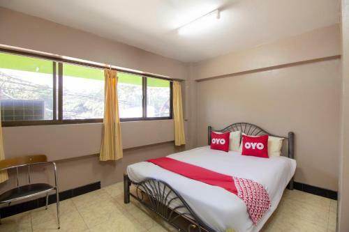 Oyo 75372 Flight Hut Hotel