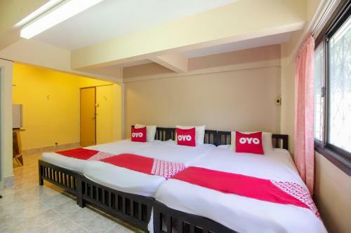 Oyo 75372 Flight Hut Hotel