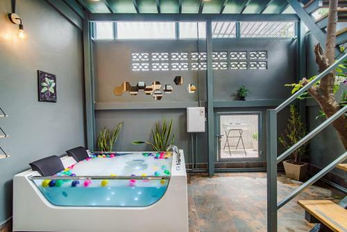 Luxury City-loft With Spa/jacuzzi And Nice Kitchen