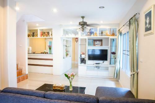 Thakorn Homestay