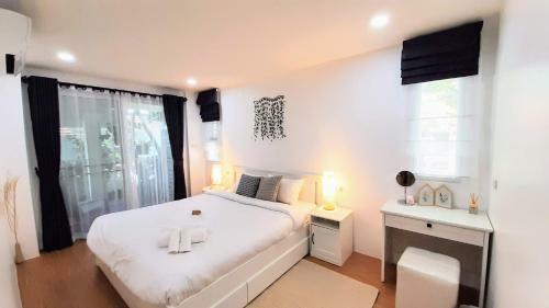 Zerene Garden Pool Villa