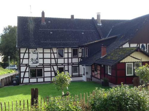 Detached Holiday Home Near Ober-waroldern With Sauna