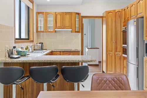 Oceans 19 Views / Spa Bath / Fire Place / Nelson Bay