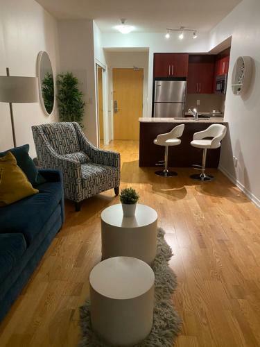 Apartamento Toronto Cn Tower Maple Leaf Square Luxurious 2 Bedroom Condo