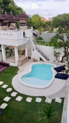 Casa de Lupe 5 Bedrooms Villa In Kerobokan