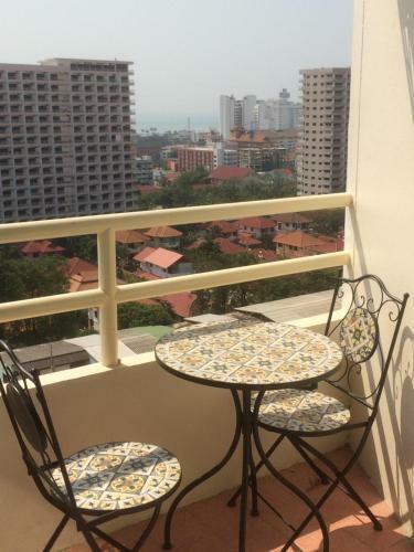 B&B View Talay 1b By Franco Jontiem