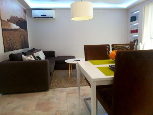 T&f Apartment