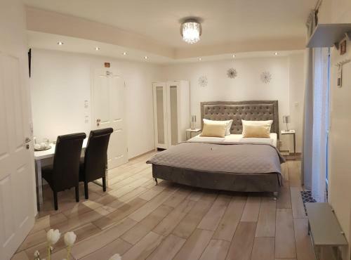 Hostal House L.a