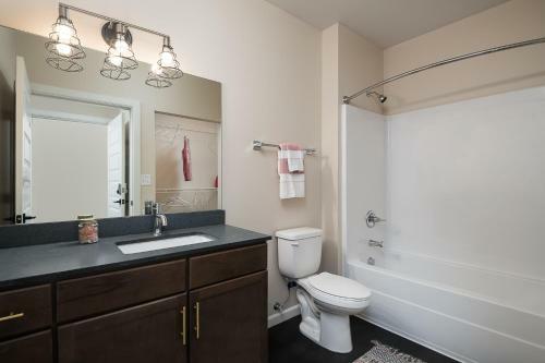 Apartamento University Suites 5 Minutes From Churchill Downs 2 Bdrm