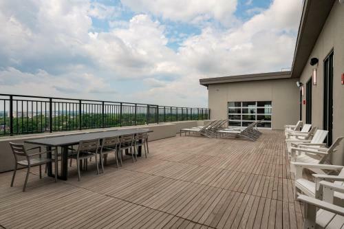 Apartamento University Suites 5 Minutes From Churchill Downs 2 Bdrm