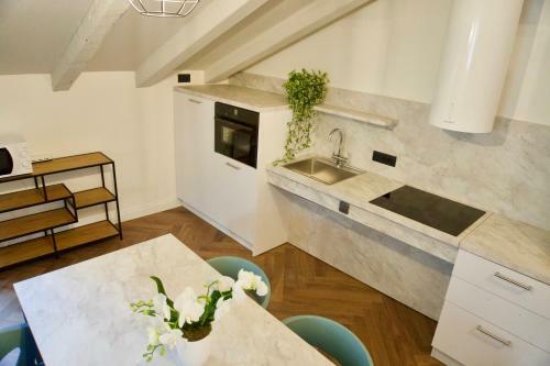 Casa Romano Suites