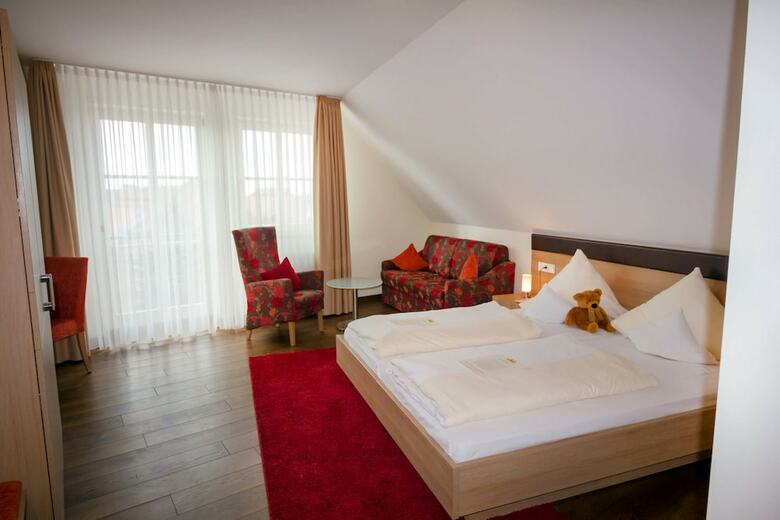 Hostal Landhotel Und Weingasthof Schwarzer Adler