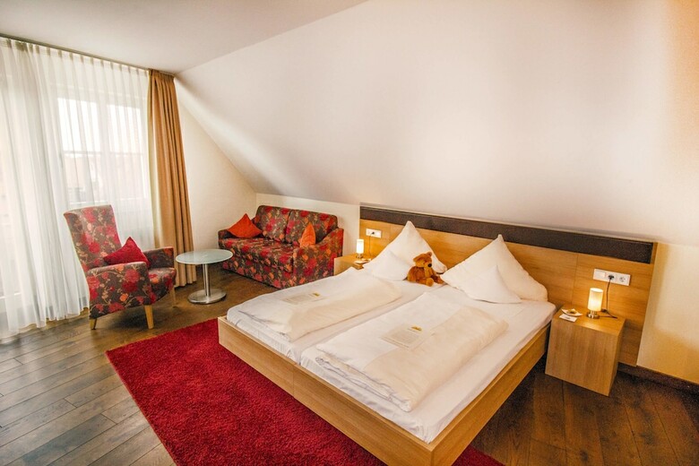Hostal Landhotel Und Weingasthof Schwarzer Adler