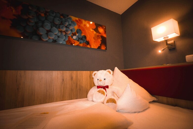 Hostal Landhotel Und Weingasthof Schwarzer Adler