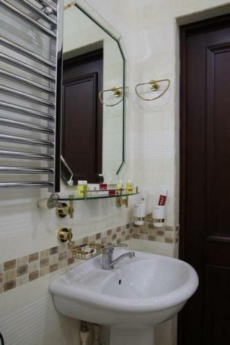 Hotel Grand Nur