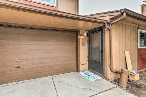 Flagstaff Townhome With Yard About 3 Mi To Downtown
