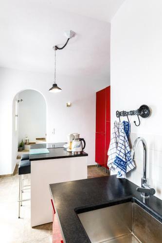 Arcana Santorini Villas, An Authentic Cycladic Experience