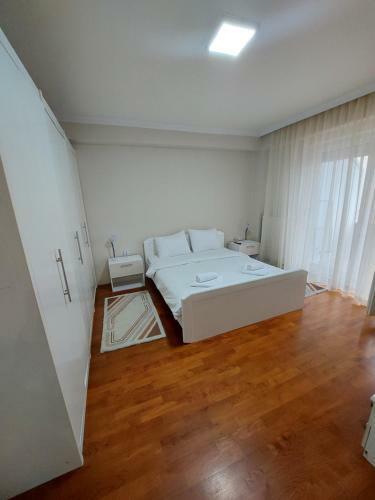 Exclusive Apartments With Lake View