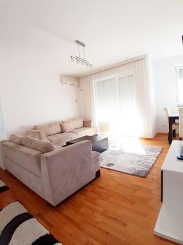 Lovely 1-bedroom Apartment In Prishtina