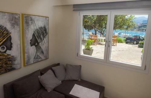 Luxury Apartment Marine View