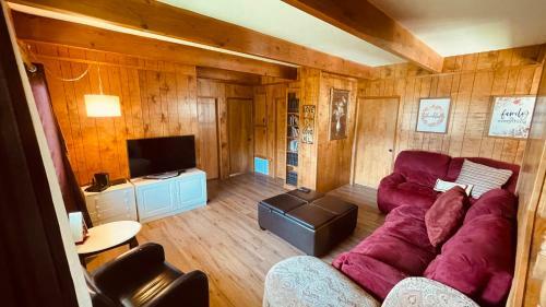 Sunset Mountain View Retreat W/ 2 Living Rooms