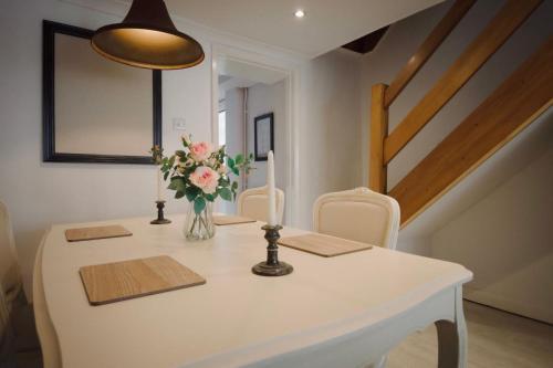 Charming Cottage In The Heart Of Brighton