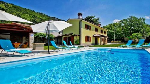 Villa Bella Vista Near Ucka Nature Park
