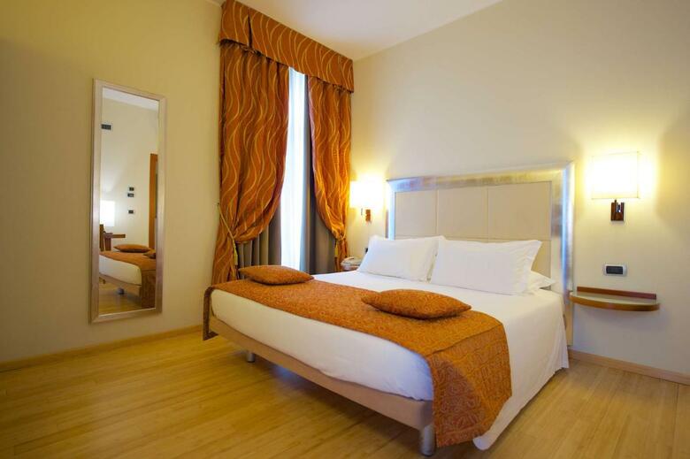Best Western Crystal Palace Hotel