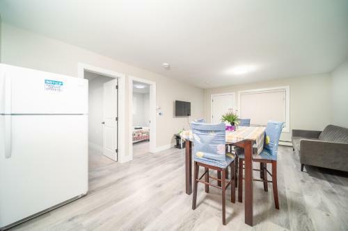 Aaron's Sweet Home