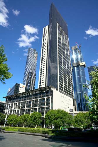Luxury 2br Apartment With Amazing Skyline View Crown