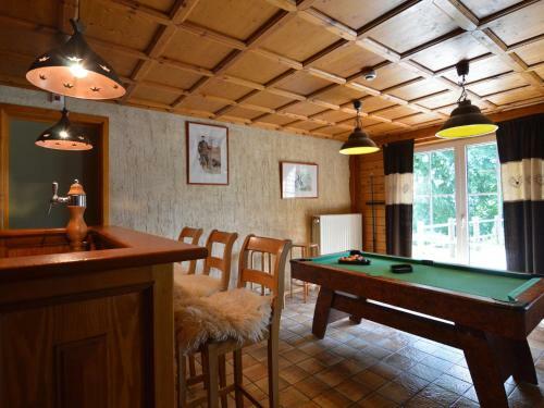 Very Large Chalet With A Sauna, Many Playing Options And Spacious Garden