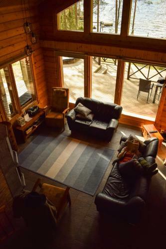 Puruvesi Holiday Villas, Kalliohovi