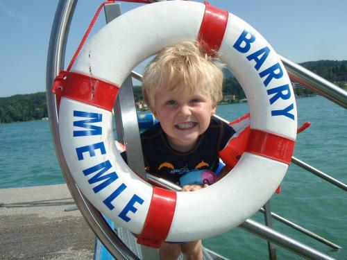 Aparthotel Barry Memle Directly On The Lake