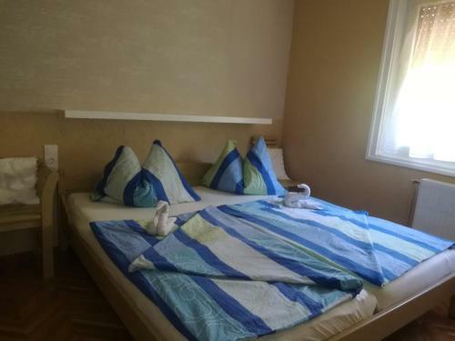 R�zsa Apartman