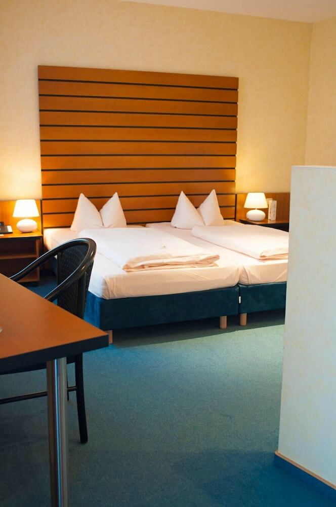 Hotel Stadt P�ttlingen