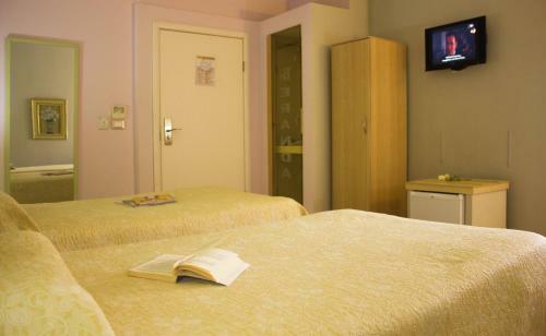 Theranda Hotel