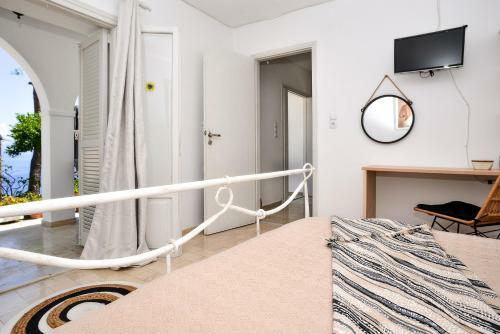 New! Paxoswhite Sea View Apartments & Studios!