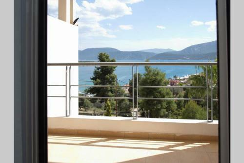 The Sea Horse - Modern Sea View Villa