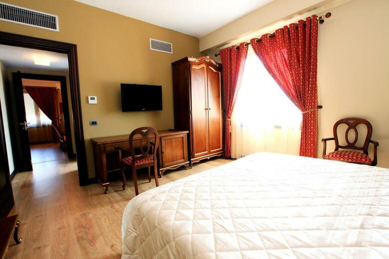 Hotel Victoria Tirana Albania