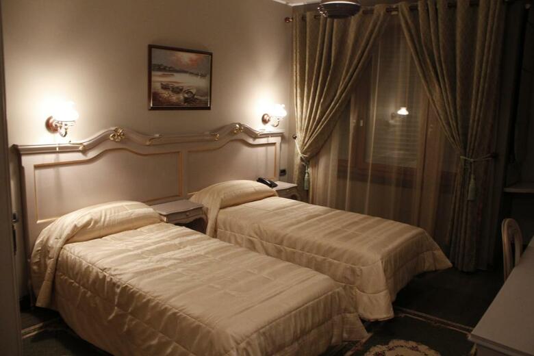 Hotel Victoria Tirana Albania