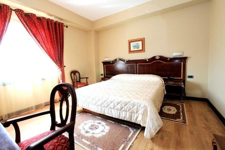 Hotel Victoria Tirana Albania
