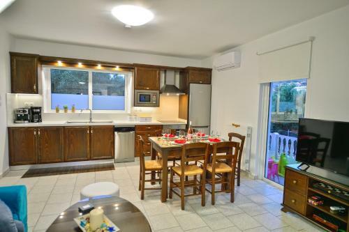 Apartamento *haritos Traditional Apt-5min From Falassarna Bch*